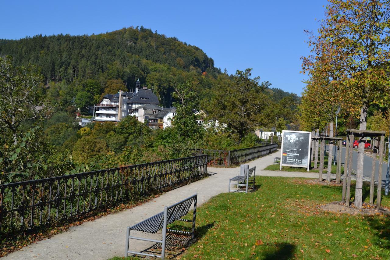 Schwarzburg Hotel Weisser Hirsch מראה חיצוני תמונה