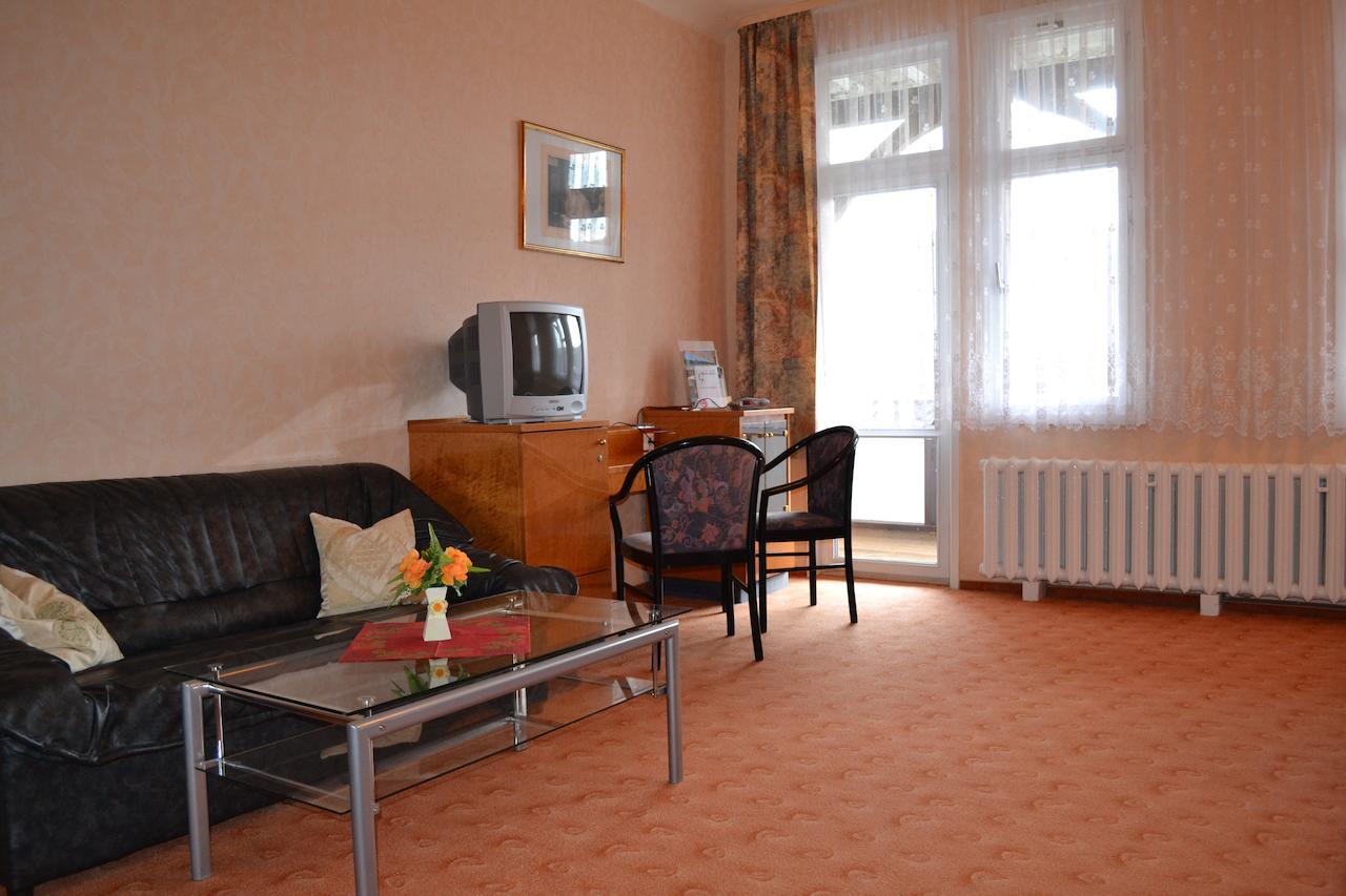 Schwarzburg Hotel Weisser Hirsch חדר תמונה